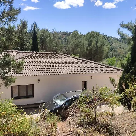 Bonita Casa Blanca En El Bosque. Villa Cordoba Exterior photo