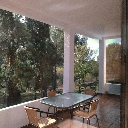Bonita Casa Blanca En El Bosque. Villa Cordoba Exterior photo